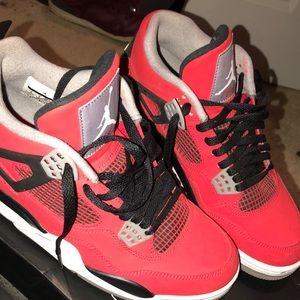 Jordan 4